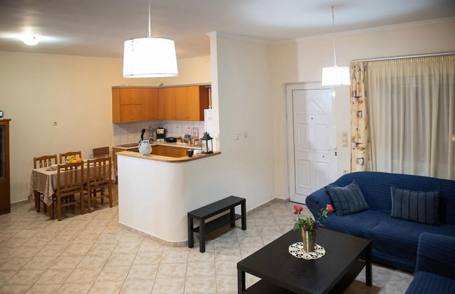 Chrissoula House In Agioi Apostoloi - Photo 2