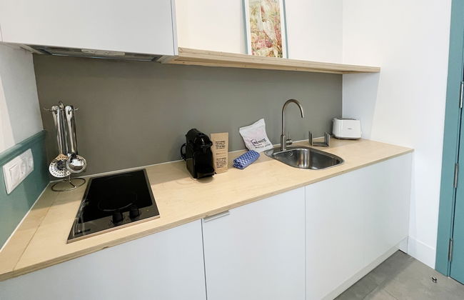 Be Mate Gran Vía Suites - Photo 31