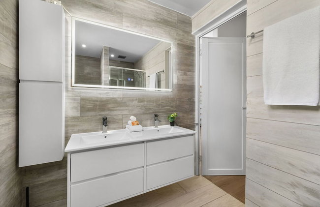 NEW Modern 3BR 3BA Private Pool Centrallylocated - Foto 56