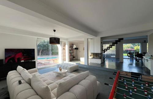 Superbe villa piscine proche ville et mer au calme - Foto 3