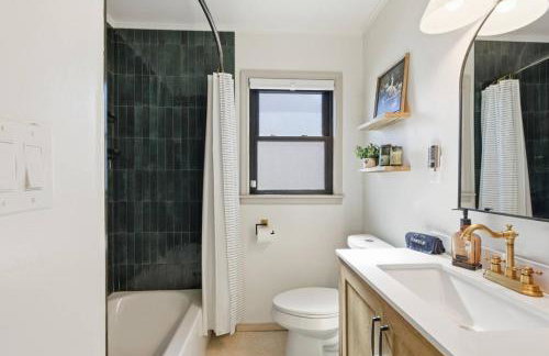 Tulsa Suite Spot-King Bed Near Expo, TU, Dtwn - Photo 15