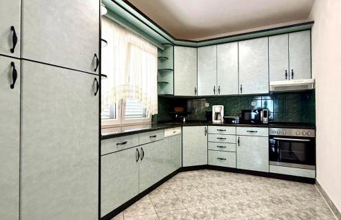 Lovely Apartment In Katuni With Wifi - Foto 7