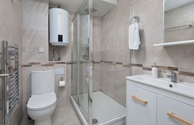 2 Bed Flat - Sleeps 4 - Wifi - Foto 7