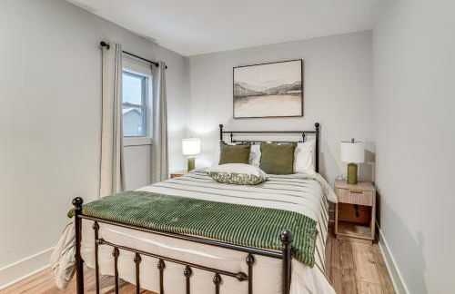 Game Room and Backyard Modern Altoona Home! - Foto 17