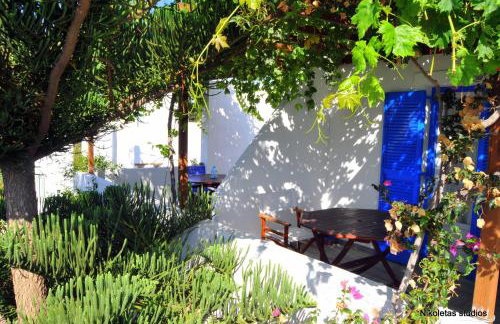 Nikoleta's Studios - Photo 26