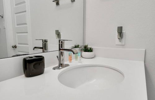 3BR Corporate & Family Getaway Near katy Mills - Foto 38