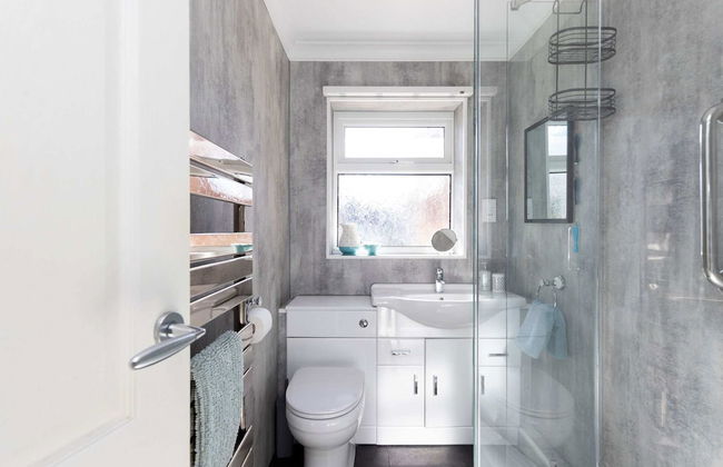 Seaside Retreat - Five Minutes to Beach Village - Photo 16