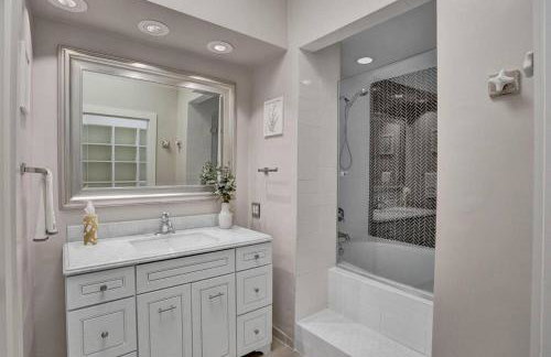 Brand New! Heated Pool, Golf Cart, Next to Beach - Foto 17