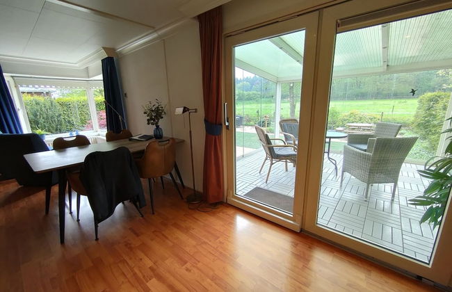 Glass Veranda Chalet in Nature - Foto 6