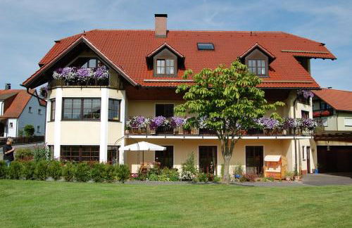 Gästehaus Am Sonnenhang - Photo 1