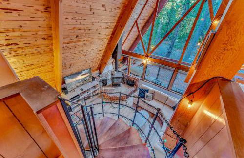 3BR Tahoe Cabin in the Trees with Hot Tub - Foto 18