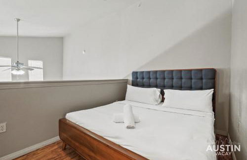 King Beds and Patio Dining in ATX West Campus Gem - Foto 21