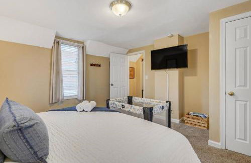 Downtown Launchpad for Urban Explorers | Fireplace - Foto 23