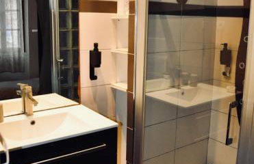 Le Charme d'Arnaud Hypercentre Wifi Accueil gratuit h24 - Foto 17