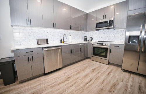 Free Indoor Parking 25 Minutes to NYC - Foto 6