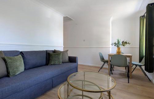 Saffron Court Apartments - Apt 14 - Photo 3