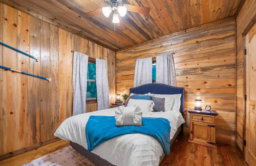 King Suite! Hot Tub, Arcade Games, L2 EV, Fire Pit, Kids Playset, Ping Pong, Dog Friendly - Foto 39