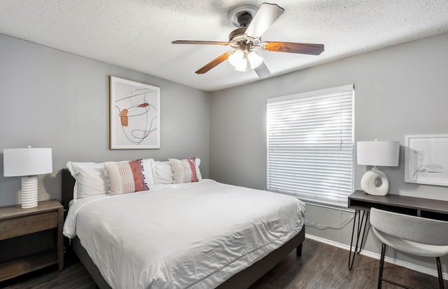 Landing Grand Prairie - Photo 16