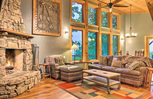 Couples Treehouse Retreat with Hot Tub and Views - Foto 7