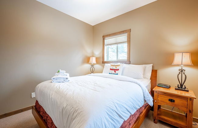 Trapper's Lodge 4 Bd W/great View, Private Hot Tub - Photo 1