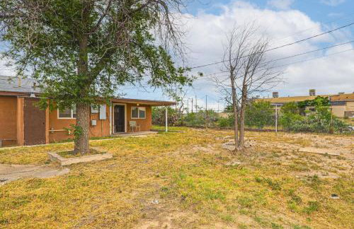 Cozy Home with Patio 24 Miles to Carlsbad Caverns NP - Foto 19