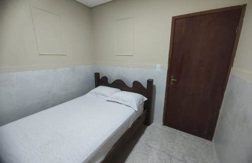 Casa para Famílias e Grupos com Ar-condicionado, Churrasqueira e estacionamento próximo em Praia Grande - Foto 20