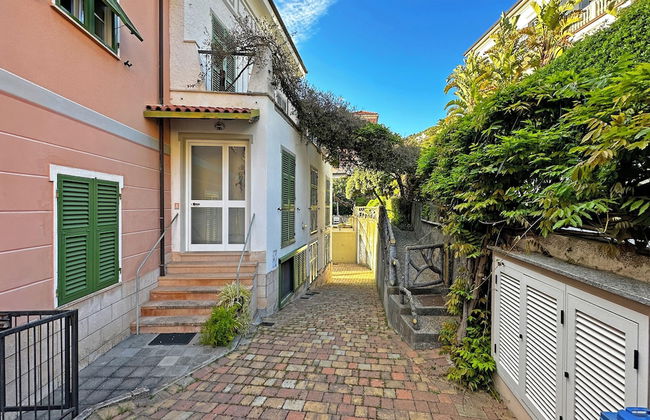 Rosemary Trilo 6 200 mt From sea - Foto 15