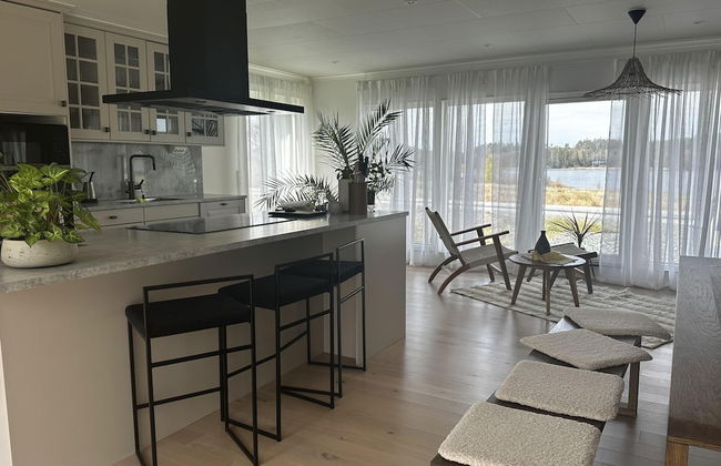 Captivating 3-bed Villa in Halanda With Lake View - Foto 7