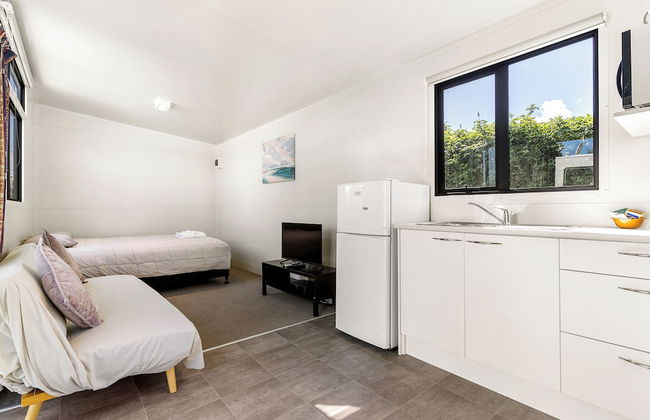 Port Waikato Holiday Park - Photo 13