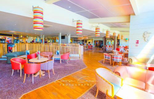 River Lodge Platinum Plus Holiday Home with River Views, Free Wifi & Netflix - Foto 39