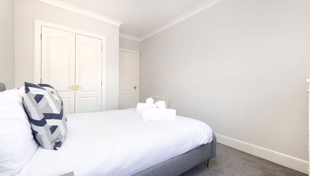 Modern Flat with Free Parking - Foto 5, Habitación