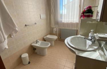 OTB Italia 2 - Alloggio accogliente tra Venezia e Treviso con 2 Terrazze e Posto auto Coperto - Foto 9