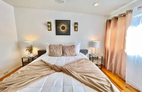 New Charming Spacious Disneyland Pool Home - Photo 48