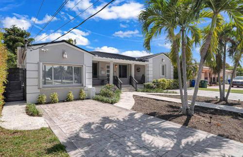 Casa la Miami - Central location Villa with Pool & Gym - Photo 35