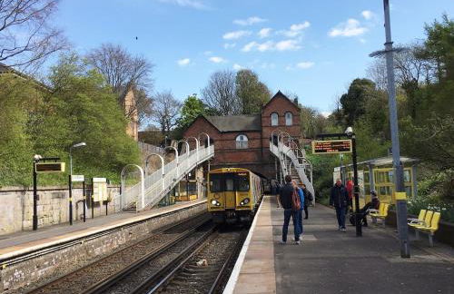 Mersey! Lark Lane! Quiet area! Spacious comfy flat - Foto 32