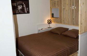 Appartement T1bis avec jardinet au calme - Photo 25