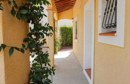 L'Escapade Jaune - Jacuzzi, Wi-Fi, tout équipée - Foto 29