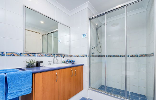 Seaview Apartment - Photo 1