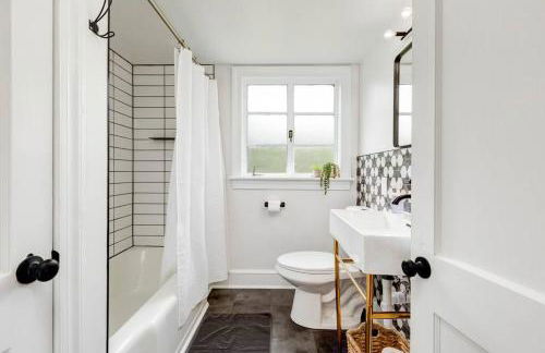 Deacon Stays: The Polo - Walk to WFU - Foto 25