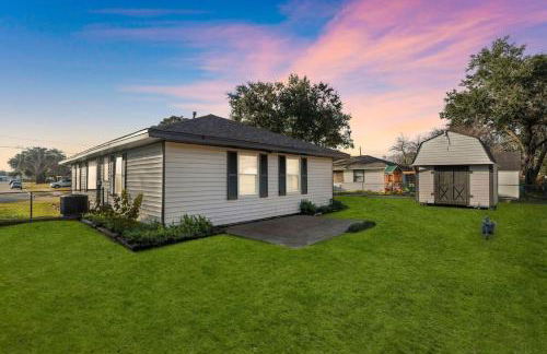 Entire 3 bedroom 1 and half bath home in Deer Park high speed wifi - Foto 21