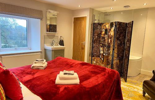 Sleeps 2 - Garden & Hot Tub Option - Photo 12