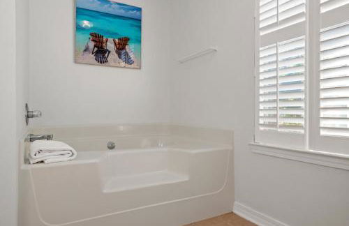 Steps Away-Game Room-Comm Pool-Golf Cart Deals - Foto 38