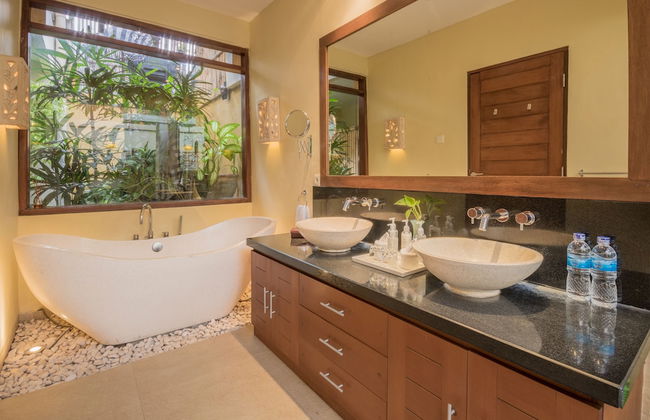 Villa Seriska Seminyak Bali - Photo 58