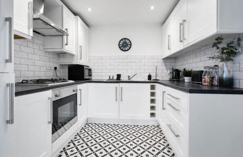 Poets Court 2 Bedroom Apartment Close To Birmingham - Foto 16