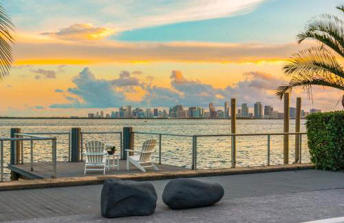 Best Bayfront View Villa with Heated Pool - Foto 12