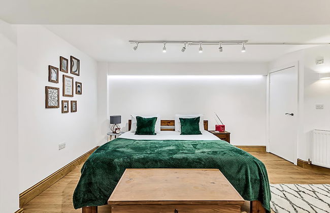 Modern Comfort Two Bedroom Gem on the Rye - Foto 17