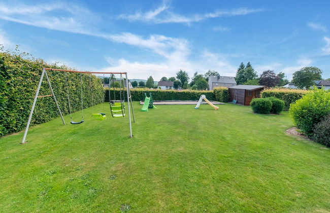 Detached House with Sauna & Hot Tub near Ski Resort & Nature Park - Photo 35