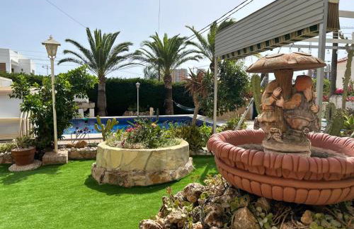 Chalet Los Almendros con piscina privada - Photo 4