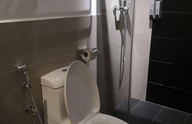 Imperial Suites - Photo 22