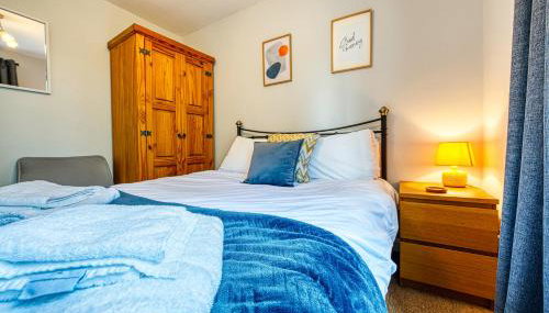 Cosy 3 bed apartment in Southam, sleeps 6 - Foto 2